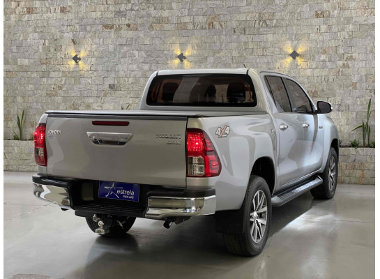 Toyota Hilux Cabine Dupla SRX 2.8L DIESEL 2015/2016