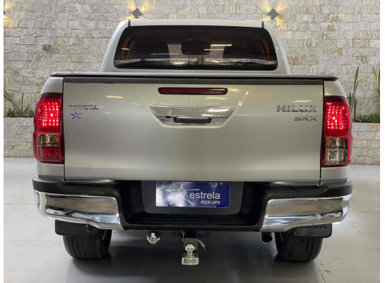 Toyota Hilux Cabine Dupla SRX 2.8L DIESEL 2015/2016