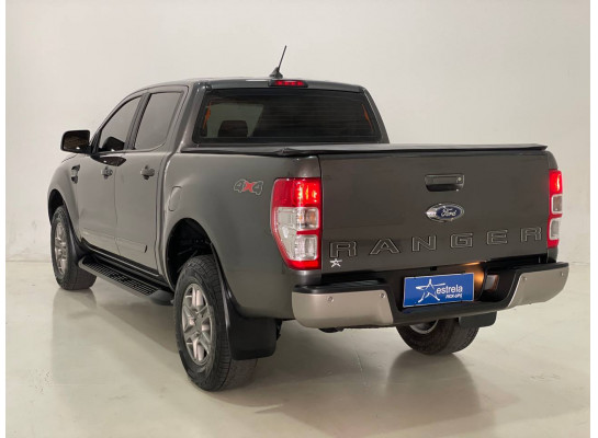 Ford Ranger XLS 2.2 Diesel 4X4 AT 2021/2022